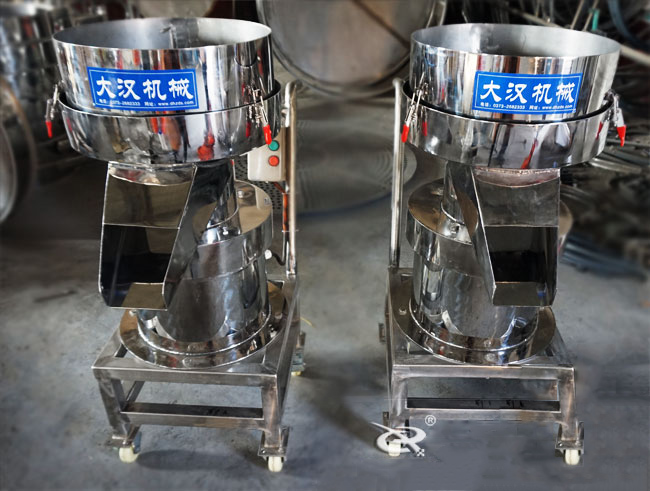 450型過(guò)濾篩機(jī)實(shí)拍：?jiǎn)螌舆^(guò)濾篩過(guò)濾，多用于液體物料的使用。